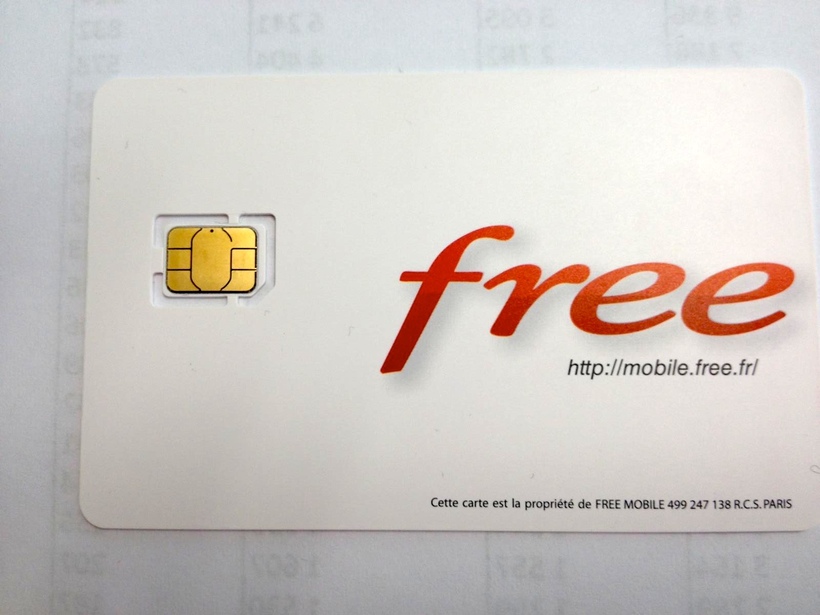 Photos : les cartes Nano-SIM sont prêtes chez Free Mobile