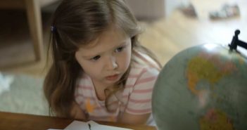 Free Mobile met à jour ses publicités pour son forfait à l’international