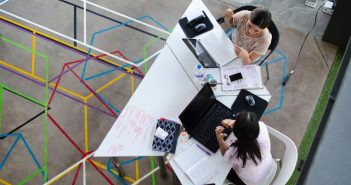 Free Mobile, Orange, Bouygues Telecom et SFR: comment leurs réseaux sont-ils testés ? classement reseau mobile nperf