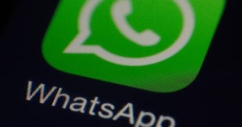 WhatsApp renforce la sécurité sur iPhone : l’authentification par clé d’accès et Face/Touch ID facilite l’accès à votre compte