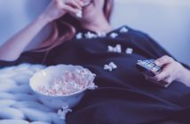 Week-end devant Netflix avec du popcorn
